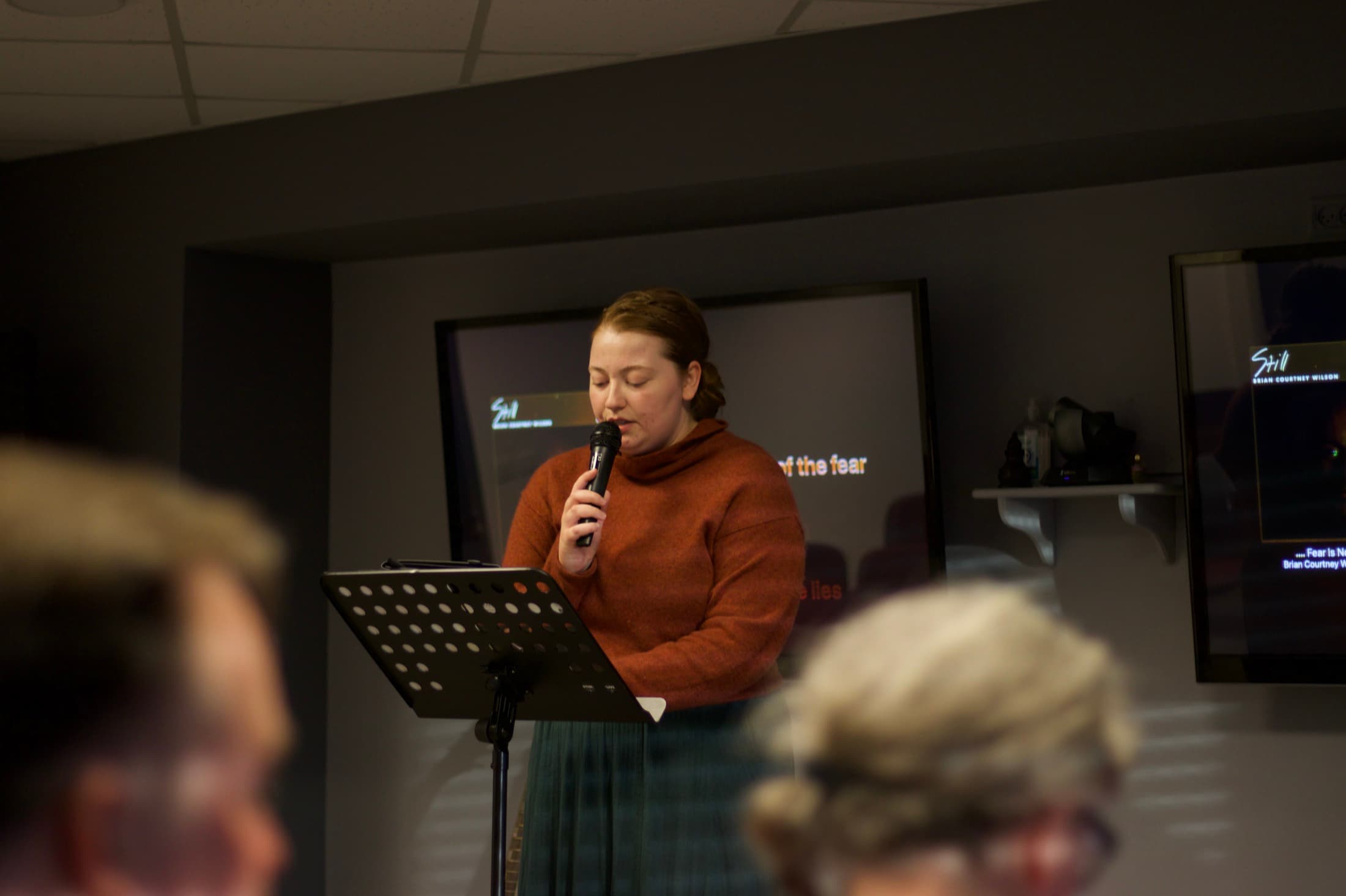 Worship with the sounding of a shofar